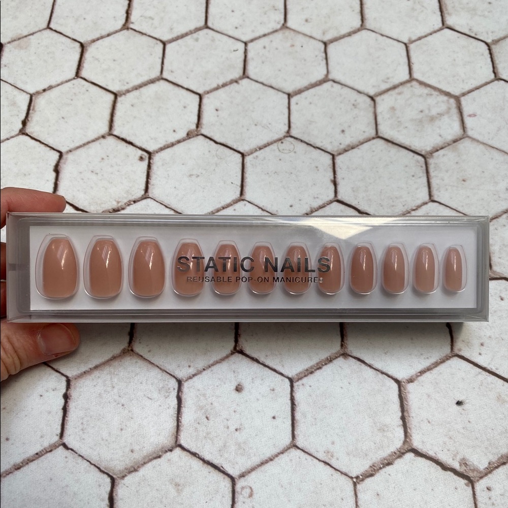 NIB Static nails press on coffin Nudist color.